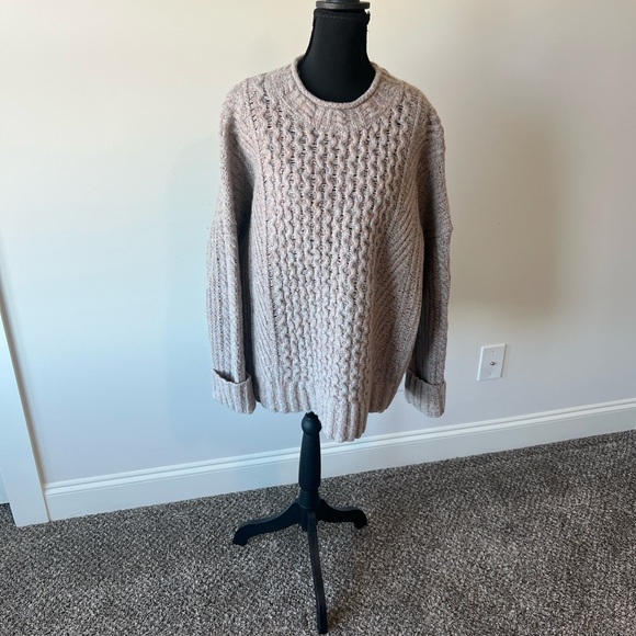 Lululemon Wool-Blend Cable-Knit Sweater in Heathered Gull Grey XL *worn once* - Picture 6 of 10